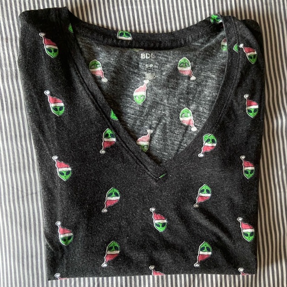 BDG Christmas Alien Shirt - Picture 1 of 2
